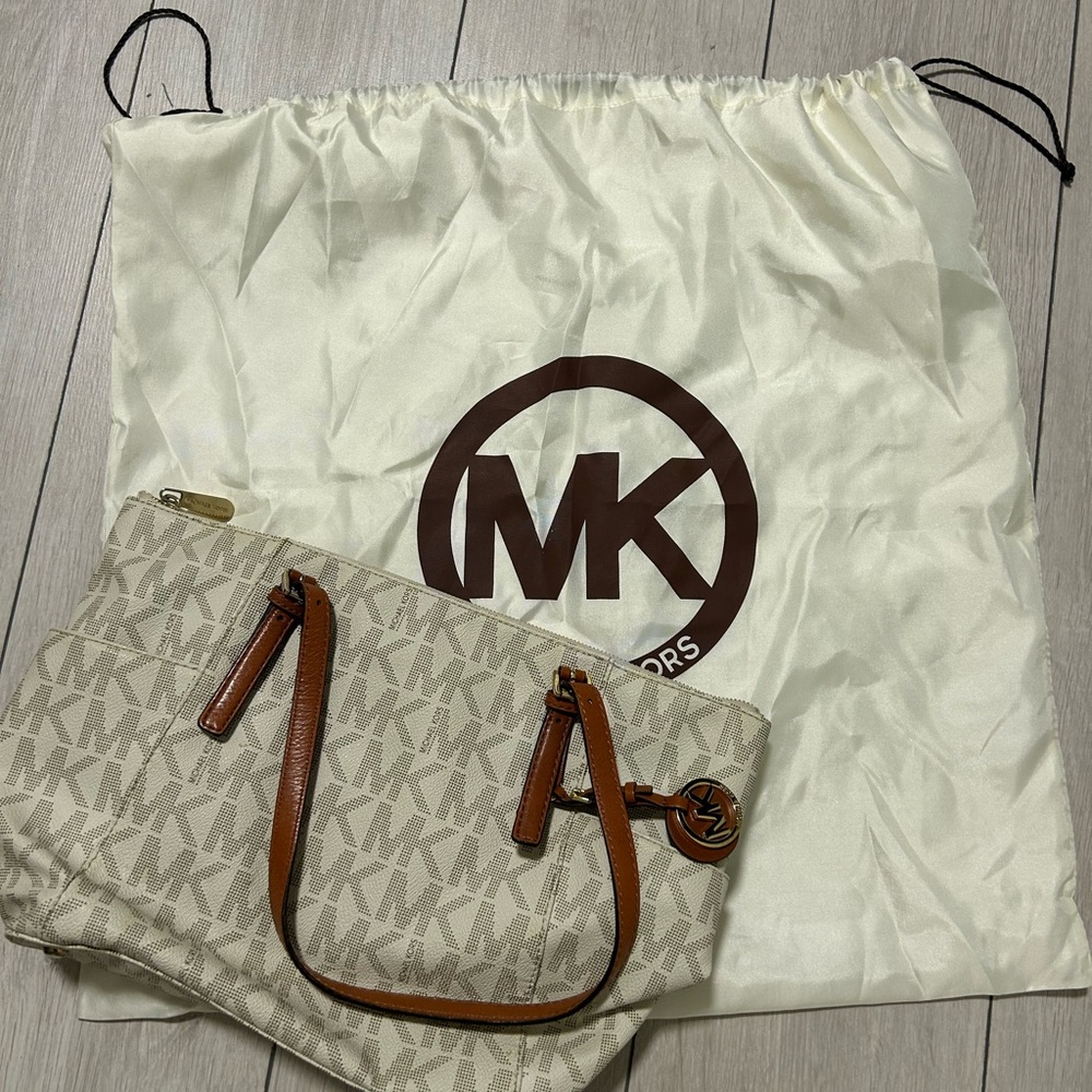 Michael Kors Cream and Tan Shoulder Bag